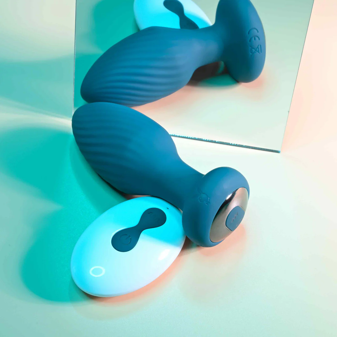 Playboy Spinning Tail Teaser - Image 2