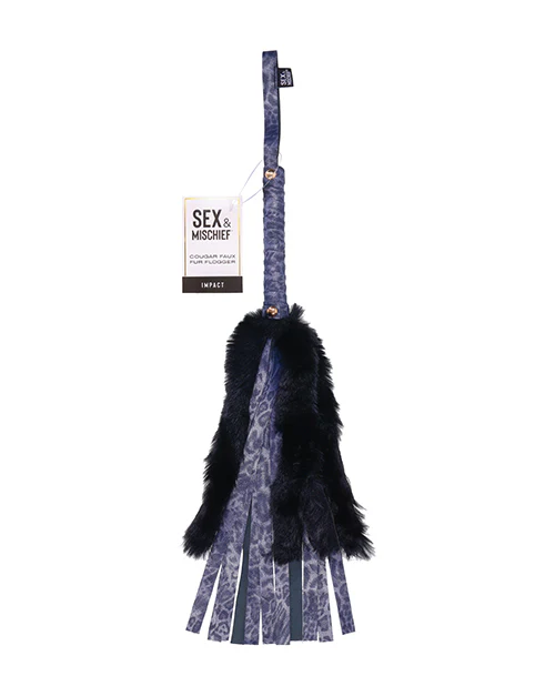 Sportsheets Cougar Faux Fur Flogger - Image 4