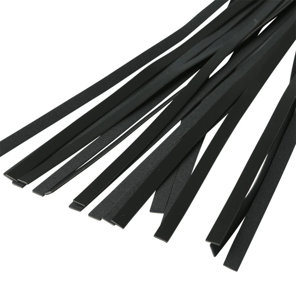 Sportsheets Sparkle Vegan Leather Flogger - Image 3