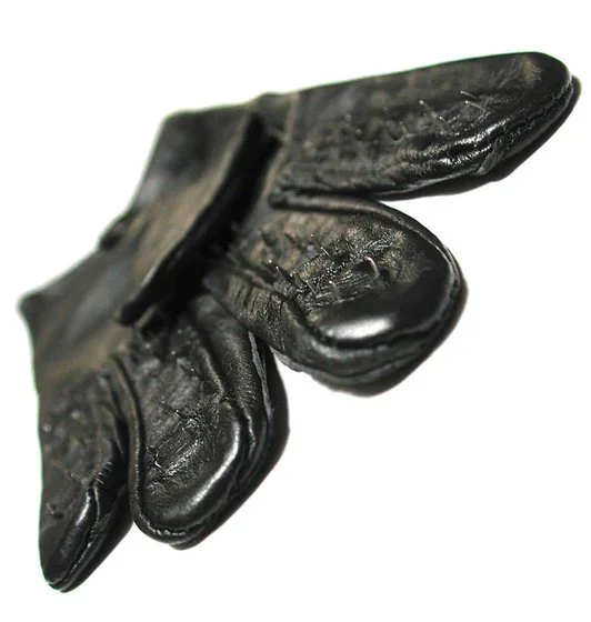 Vampire Gloves - Image 4